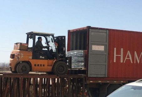 Gabinete de arame soldado