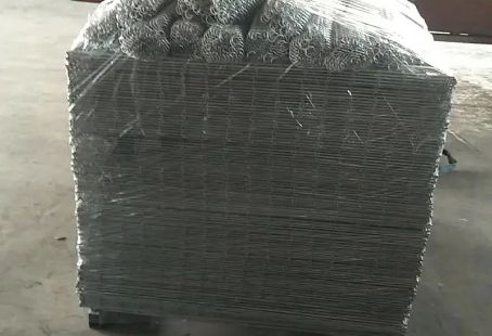 Gabinete de arame soldado