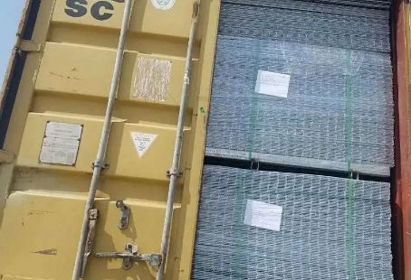 Gabinete de arame soldado