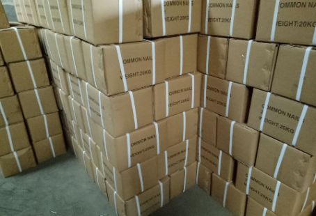 Pregos de aço para betão